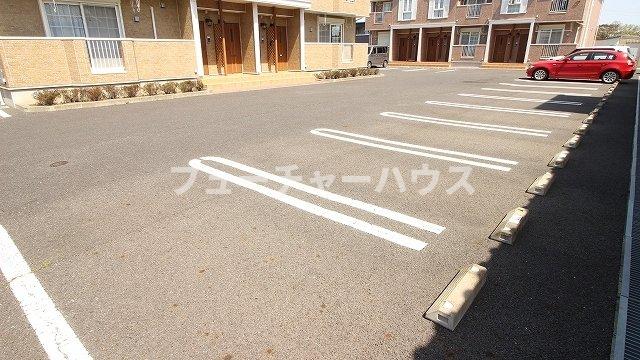 駐車場　駐車スペースもあります