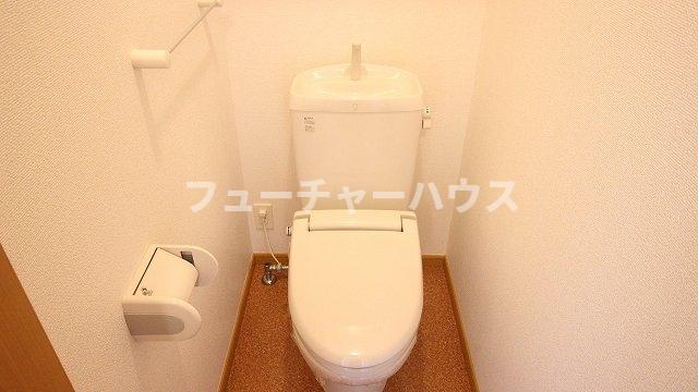 トイレ　落ち着いたトイレです
