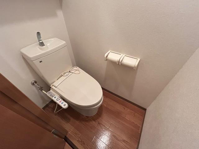 トイレ　シャワー付トイレ