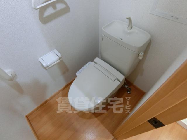 マンション桂のトイレ写真