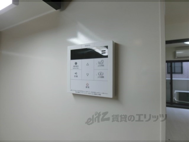 その他設備　給湯器リモコン