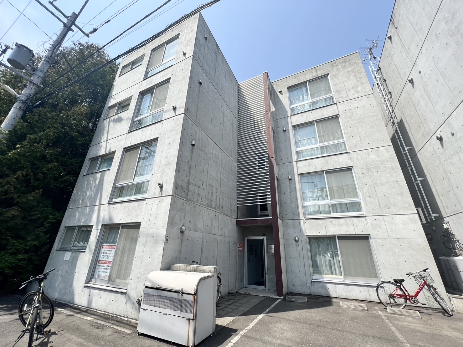 アミカル美園の外観写真