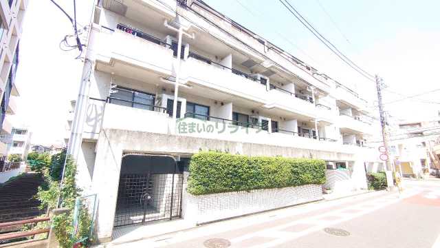 ウッドクレスト砧D棟の外観写真