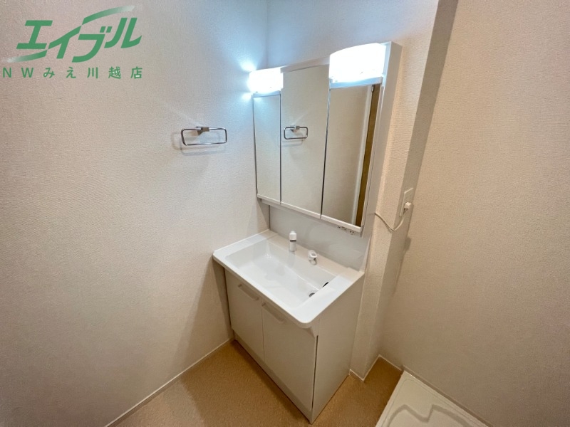 洗面設備　同タイプの部屋写真です