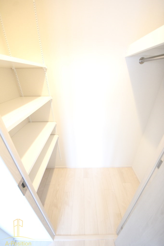 収納　OPUS RESIDENCE SHINSAIBASHISOU