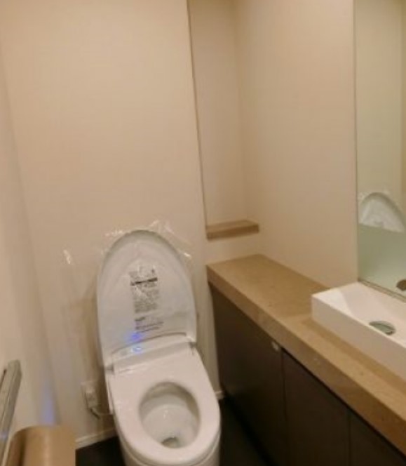トイレ　別部屋参考写真