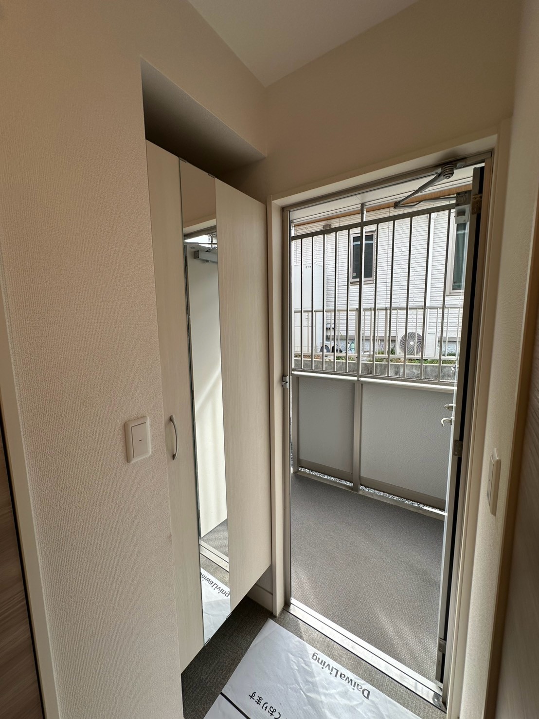 玄関　参考写真（1階別部屋）