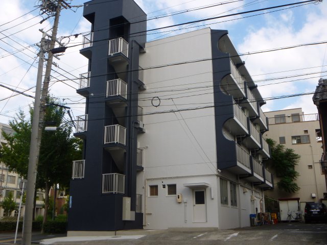 建物外観　外観は落ち着いています