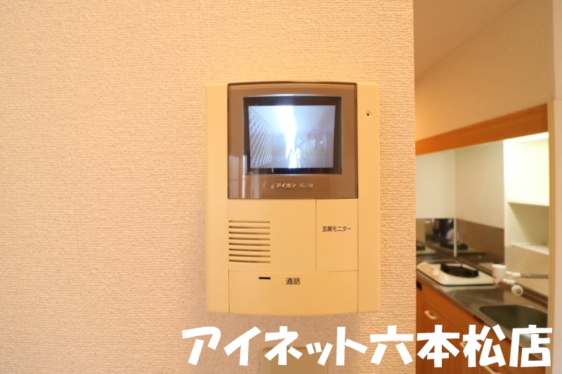 セキュリティ　モニター付きインターホンで安心です