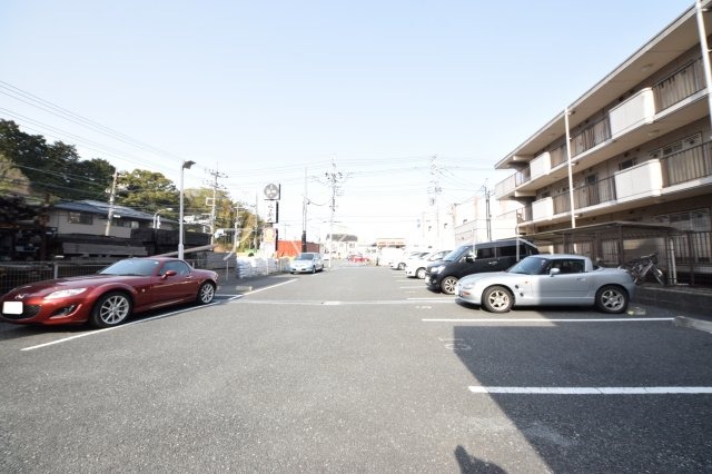 駐車場　駐車スペースです