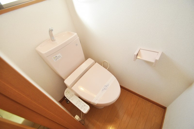 イル・グラッツィア美野島Iのトイレ写真