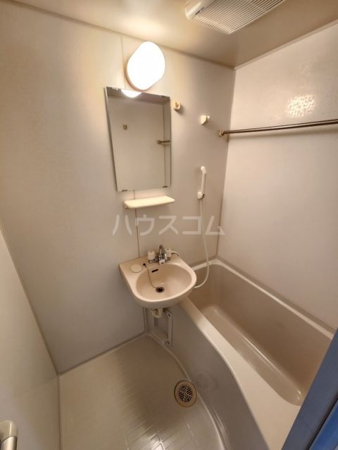 インベスト川崎6の風呂写真