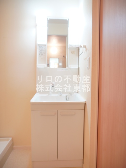 洗面設備　独立洗面台なら落ち着いて身支度ができます☆