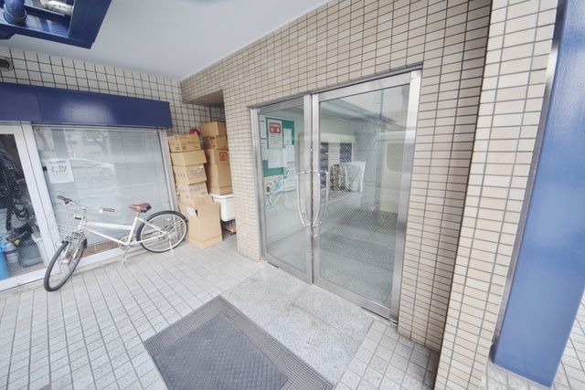 エントランス　★建物入り口部分です★