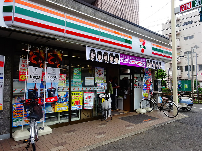 コンビニ　セブンイレブン世田谷松原駅前店（コンビニ）まで409m