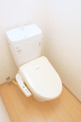 トイレ　ウォシュレットです☆