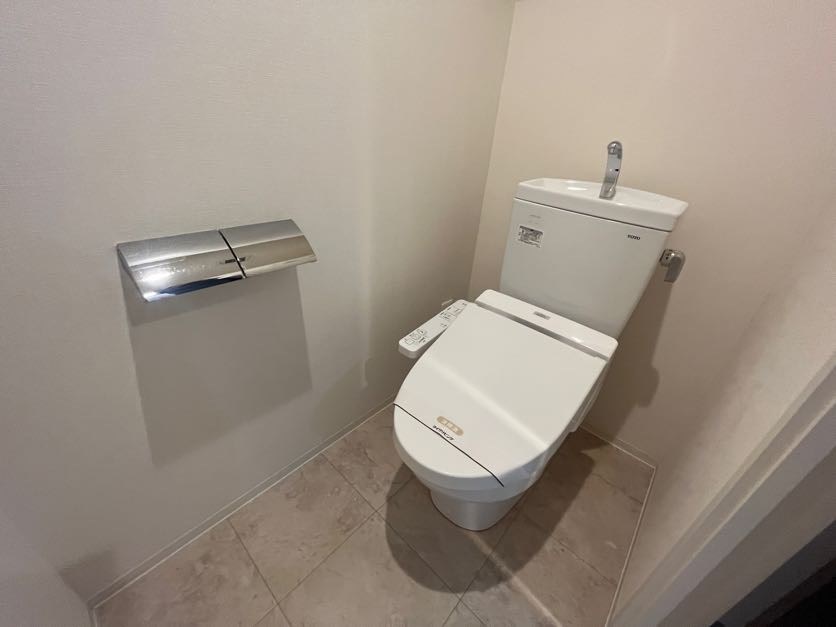 神戸HARBORSIDE 萬利RESIDENCEのトイレ写真