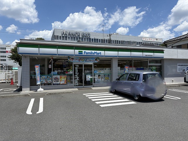 コンビニ　ファミリーマート昭島中神町新畑店（コンビニ）まで338m