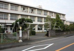 小学校　掛川市立曽我小学校（小学校）まで4085m