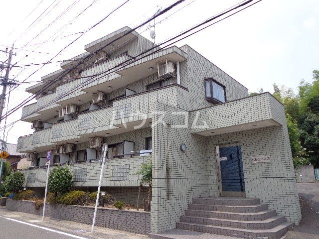 【名古屋市天白区八幡山のマンションの建物外観】