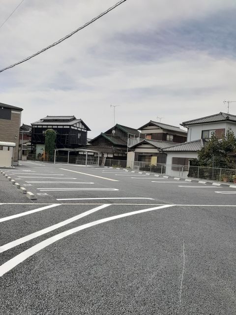 【八女市祈祷院のアパートの駐車場】