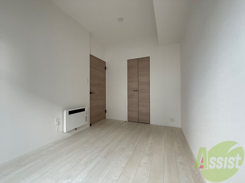 その他部屋・スペース　洋室の家具の配置を考えてみるのも楽しいですよ。