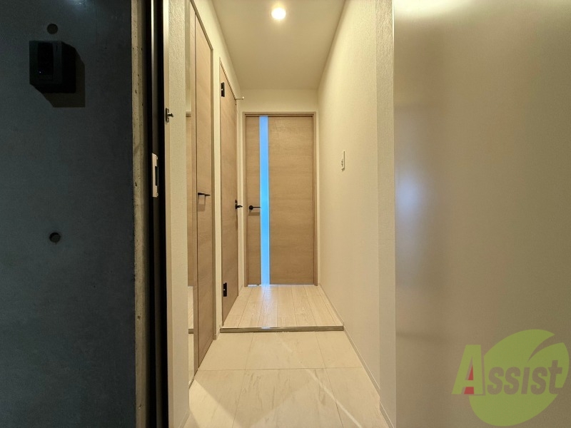 玄関　玄関の様子です。明るい印象ですね。気分もあがりそう。