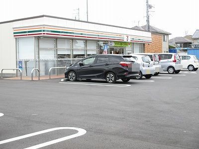 【前橋市駒形町のアパートのコンビニ】