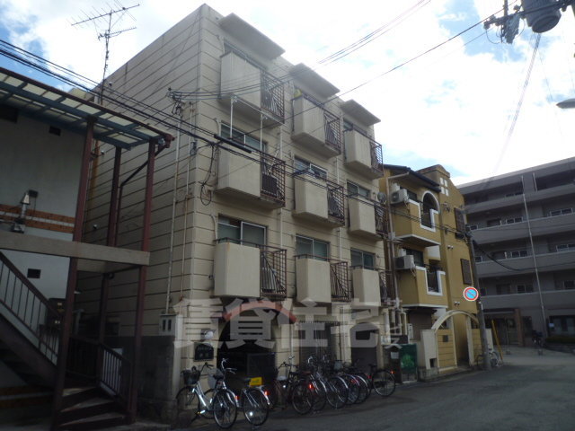 ライズワン阪急園田の建物外観