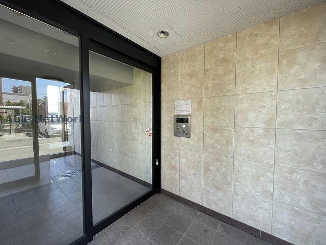 エントランス　エントランス部分