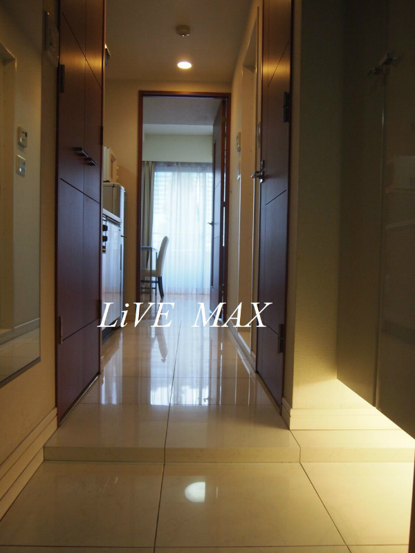 玄関　リブマックスなら仲介手数料賃料半月分+消費税