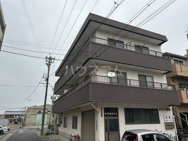 名古屋市中村区並木のアパートの建物外観