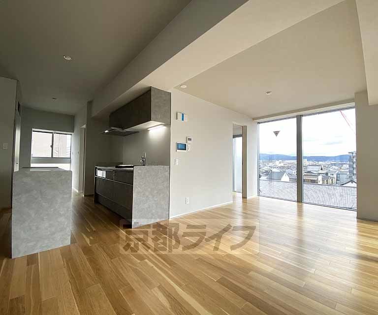 居室・リビング　コンビニ、スーパー、銀行等周辺施設充実