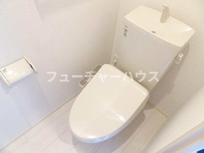 【クレセントIIIのトイレ】