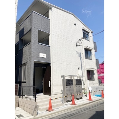 【川崎市幸区紺屋町のアパートの建物外観】