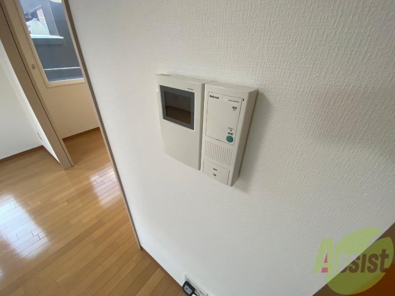セキュリティ　インターホンは通話ができるので急な訪問があっても安心です。