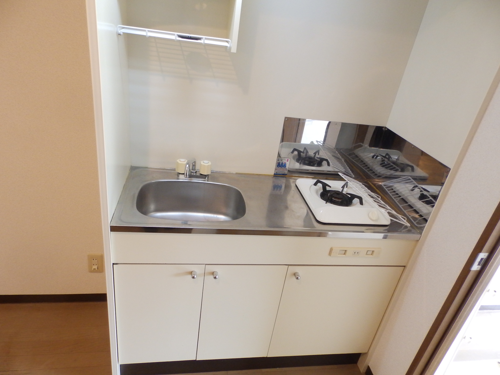 キッチン　まな板置けます