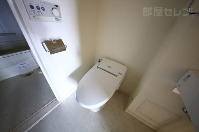 トイレ　８０２号室