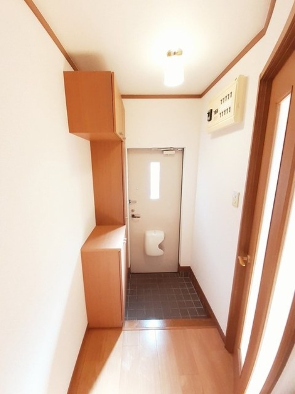 玄関　図面と現状に相違がある場合には現状を優先