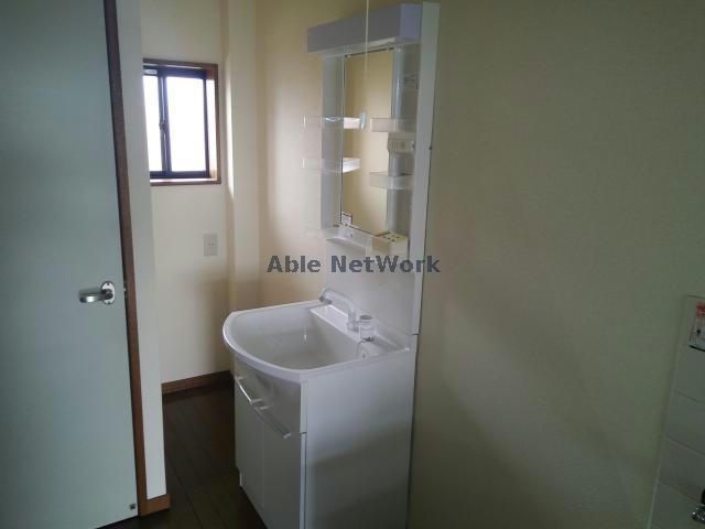 洗面設備　シャンプードレッサー付です