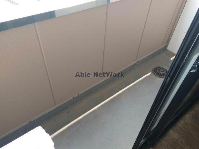 バルコニー　洗濯物も十分干せます