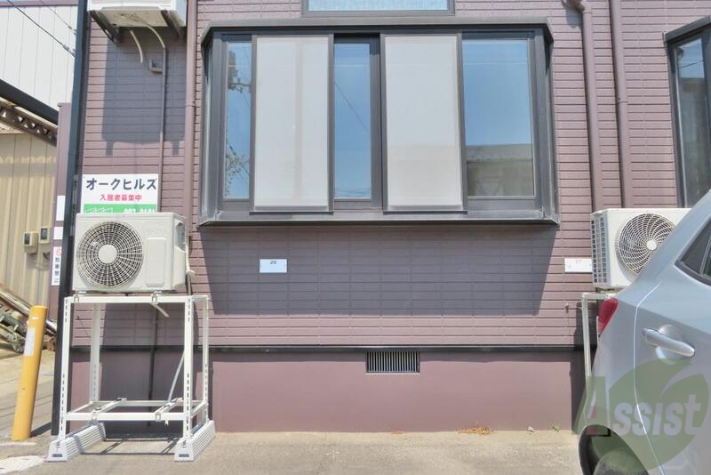 バルコニー　バルコニーはないですが日差しが暖かそうです。