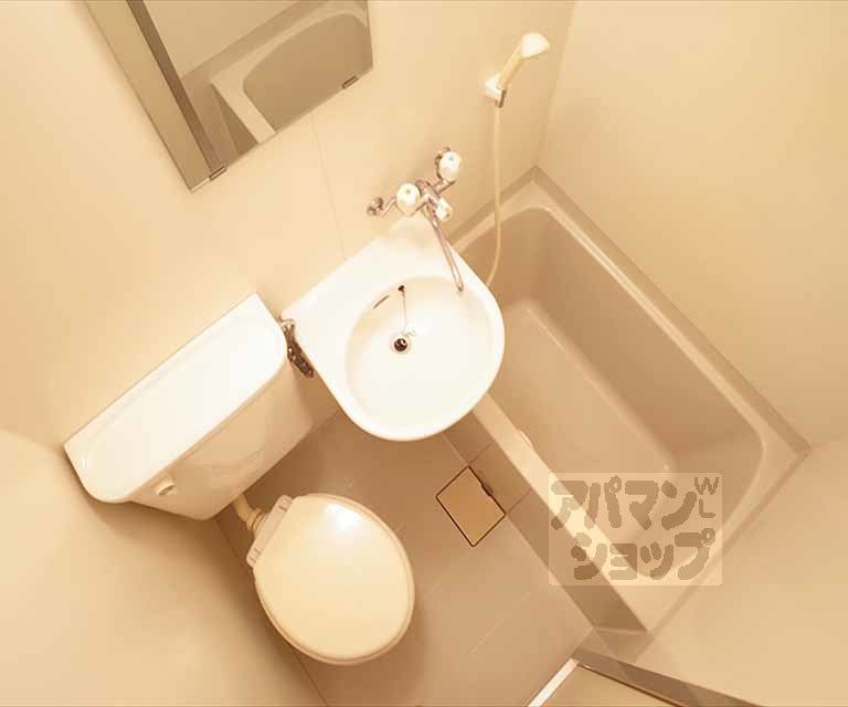 バス・シャワールーム