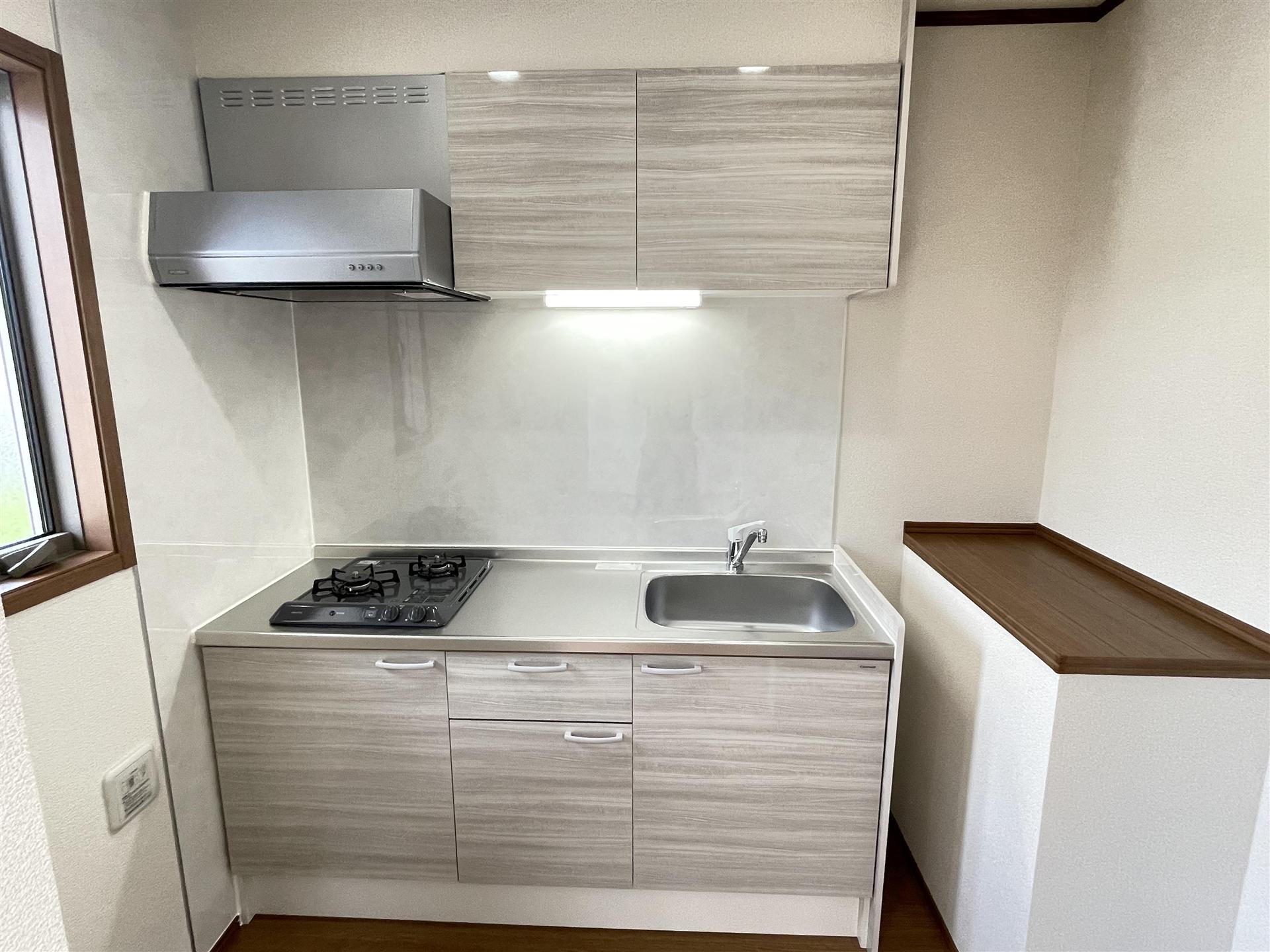山形市 2階建 築2年のキッチン写真