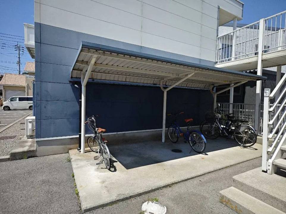 駐車場　駐輪場