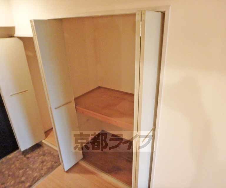 収納　奥行きのある収納スペースです