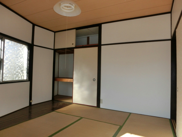 居室・リビング　和室(1)（押入・天袋付）