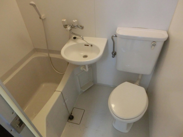 バス・シャワールーム　３点ユニットバス