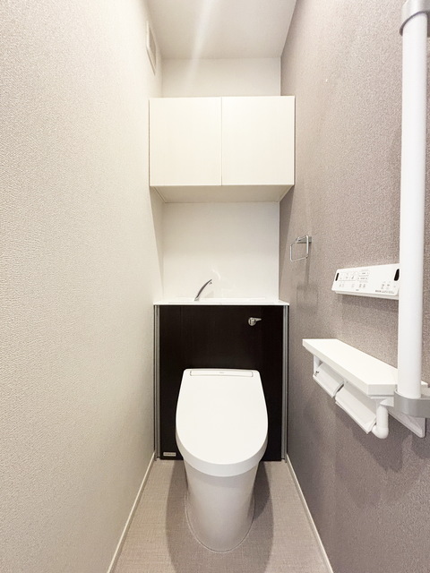 トイレ　同施工会社参考写真