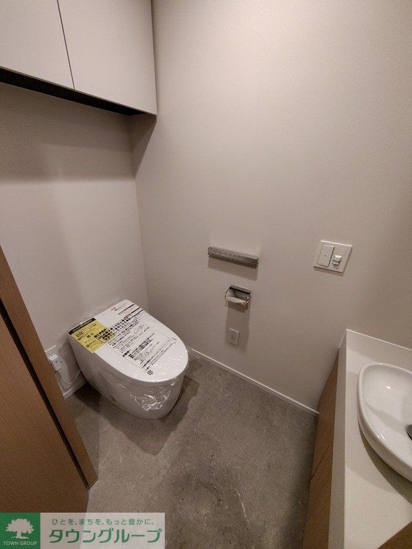 トイレ　お問合せは(株)タウンハウジング東京へ